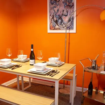 Apartment Stylish 2bed Apt In Leeds - Free Parking! *